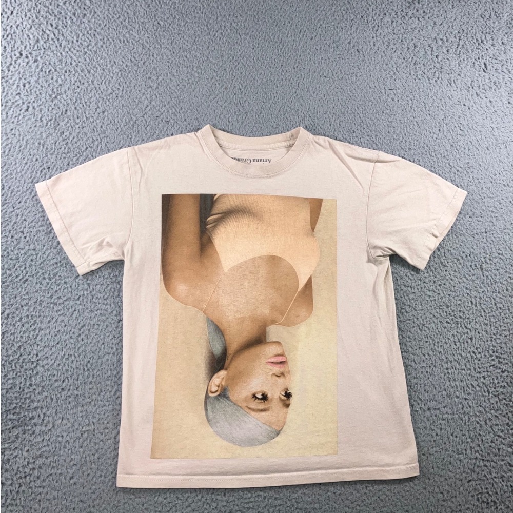 Ariana Grande Sweetener Album Promo T Shirt XS Beige Upside Down Print Soft Girl